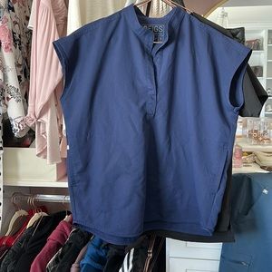 Figs navy top size small small stains